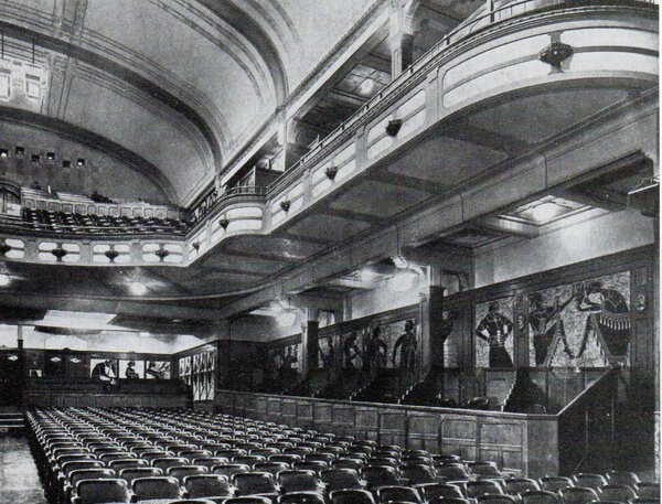 Grote Zaal Asta Theater